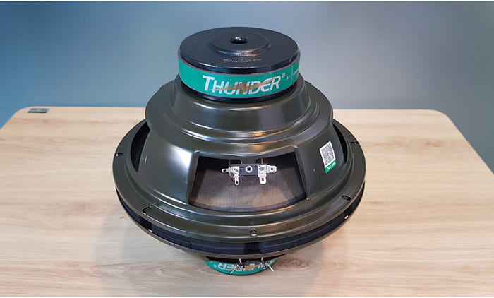 Loa Thunder của nước nào? Câu trả lời là Hoa Kỳ Loa Thunder của nước nào? Câu trả lời là Hoa Kỳ
