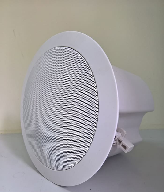Loa âm trần bluetooth DB BLT mới 90%